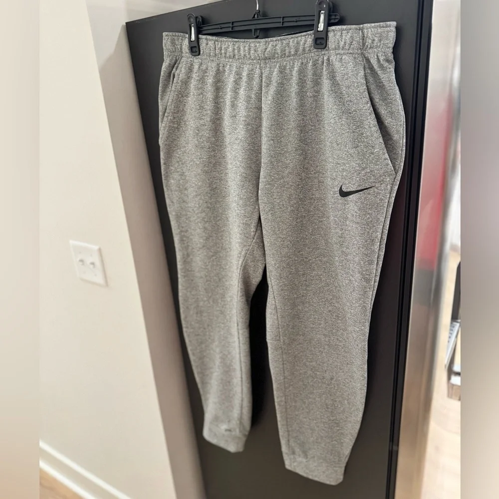 Nike Men's Gray Fleece Joggers